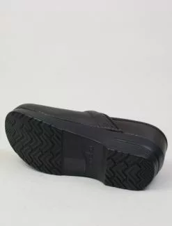 Dansko Professional Antique Brown Oiled -Negozio online UOMO Italia Dansko Professional Antique Brown Oiled sole 670x882 1