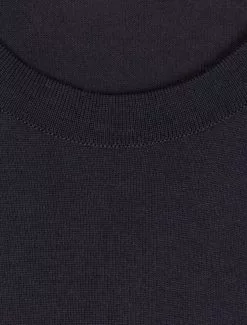 John Smedley Lorca Navy 5 John Smedley Lorca Navy -Negozio online UOMO Italia John Smedley Lorca Navy detail 670x882 1