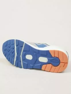 Karhu Aria lily white vallarta blue -Negozio online UOMO Italia Karhu Aria lily white vallarta blue dettaglio suola 670x882 1