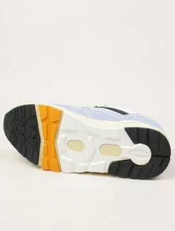 Karhu Fusion 2.0 Blue Fog Jet Black -Negozio online UOMO Italia Karhu Fusion 2.0 Blue Fog Jet Black dettaglio suola 670x887 1