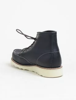 Red Wing 3373 Moc Toe Black Boundary -Negozio online UOMO Italia Red Wing 3373 classic moc black woman dettaglio tacco 670x882 1